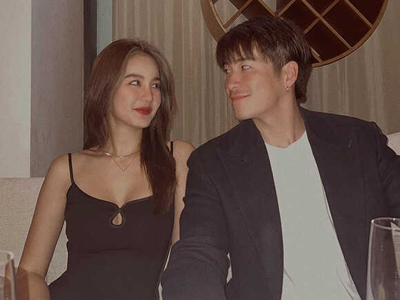 อาเล็ก ธีรเดช เขินแรง ! เลื่อนสถานะ โบว์ เมลดา เรียกแฟนได้เต็มปาก