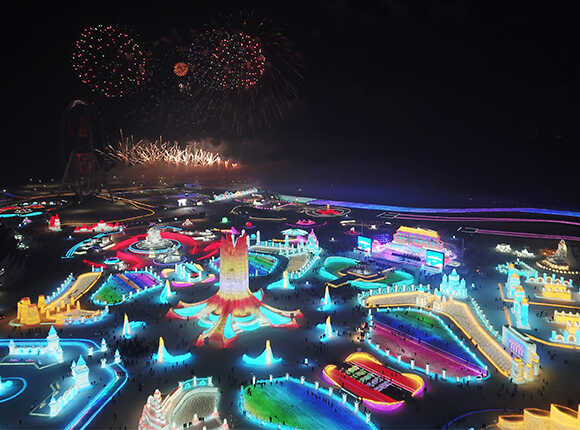 ตระการตา ! ประมวลภาพเทศกาลน้ำแข็งและหิมะฮาร์บิน งดงาม..ยะเยือก