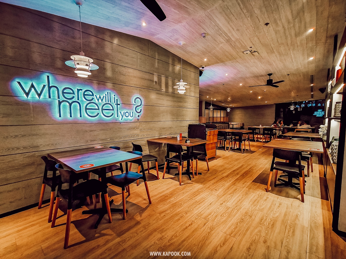 The Coffee Club นานา