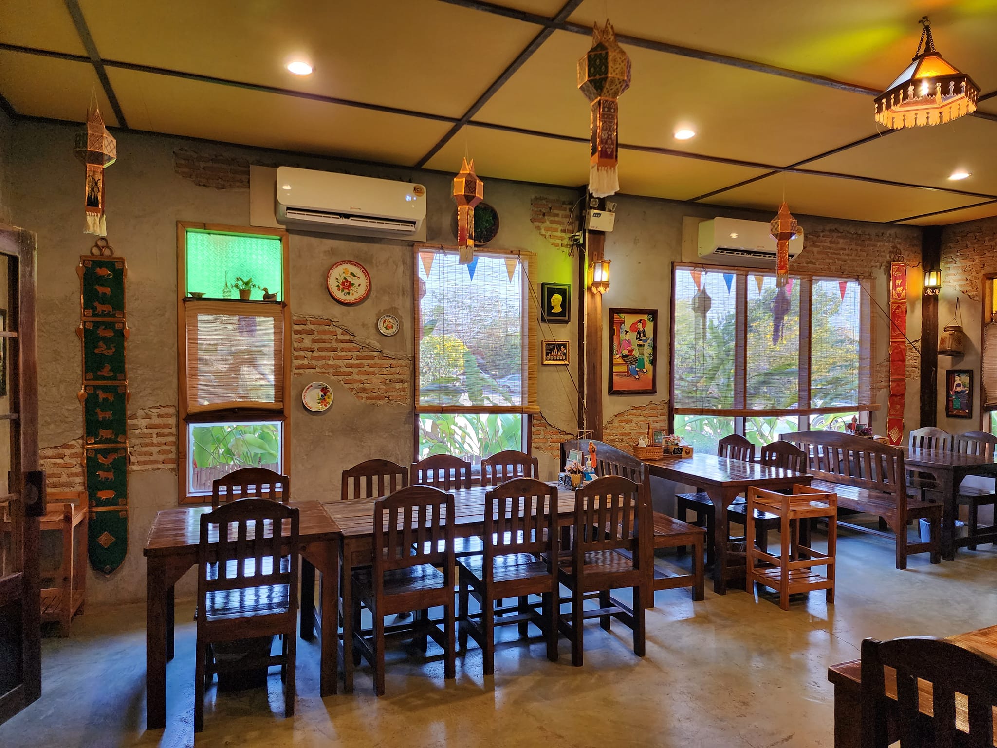 ร้านอาหารเหนือสายลมจอย ซอย๑