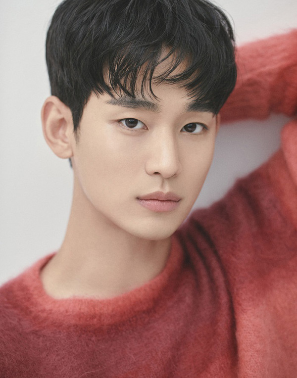 คิมซูฮยอน ถ่ายแบบ