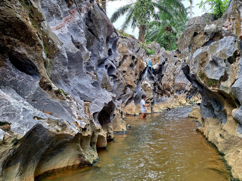 คลองหินดำ ชุมพร