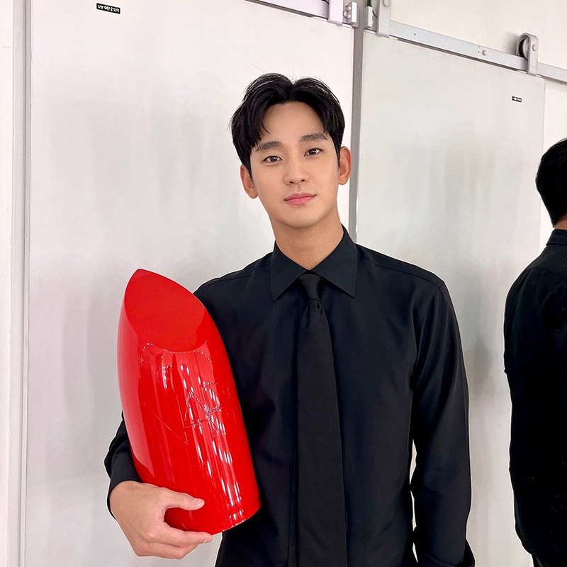 พ่อคิมแซรน ฟาดเดือดคิมซูฮยอน เดินหน้าฟ้องยูทูบเบอร์ คุกคามลูกจนทำร้ายตัวเอง