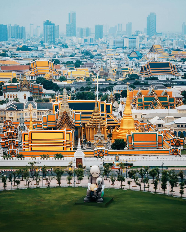KAWS:HOLIDAY THAILAND