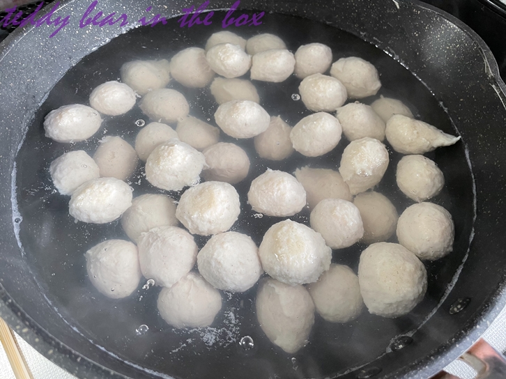 ลูกชิ้นไก่