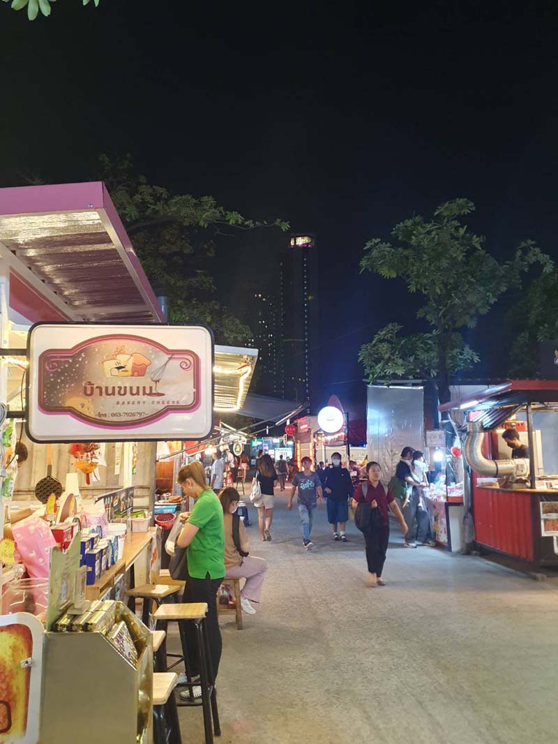 ตลาดต้นไทร แบริ่ง Tonsai Market