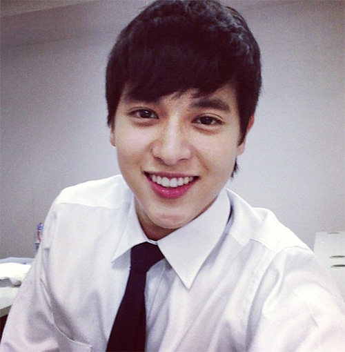ส่องภาพอดีต-ปัจุบัน เจมส์ จิรายุ พระเอกหน้าหวาน สู่หนุ่มฮอตขวัญใจสาว ๆ
