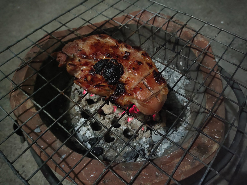 ข้าวหมูย่าง