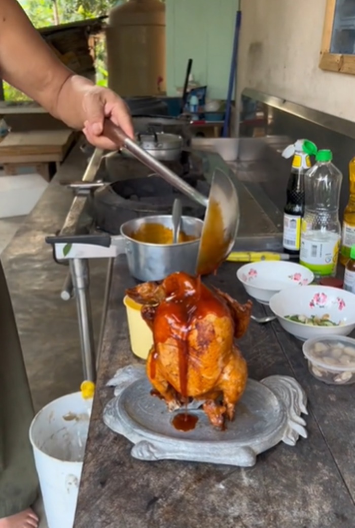 ไก่ภูเขาไฟ