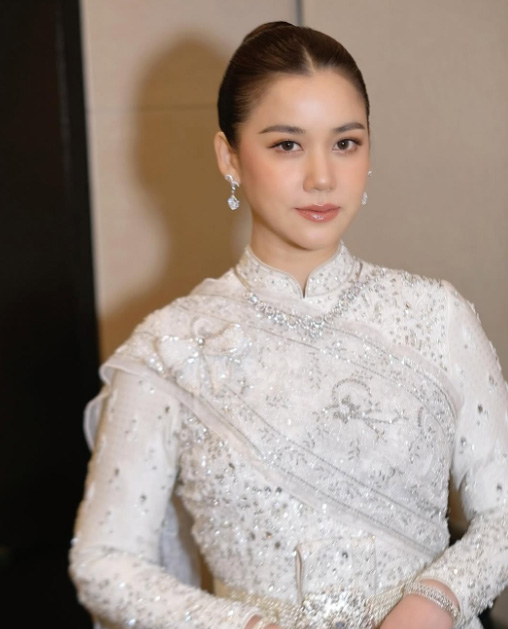 ส่อง 3 ชุดแต่งงานสุดหรูของ หมิง จิรกิติยา สวยสง่าสมมงอดีตนางสาวไทย