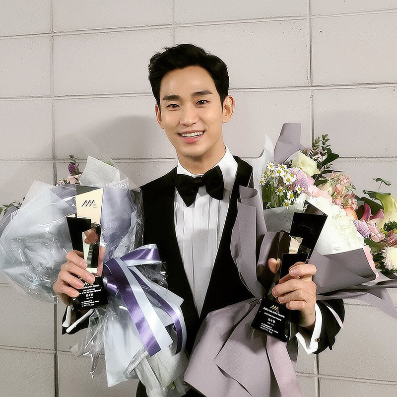 คิมซูฮยอน รับรางวัล