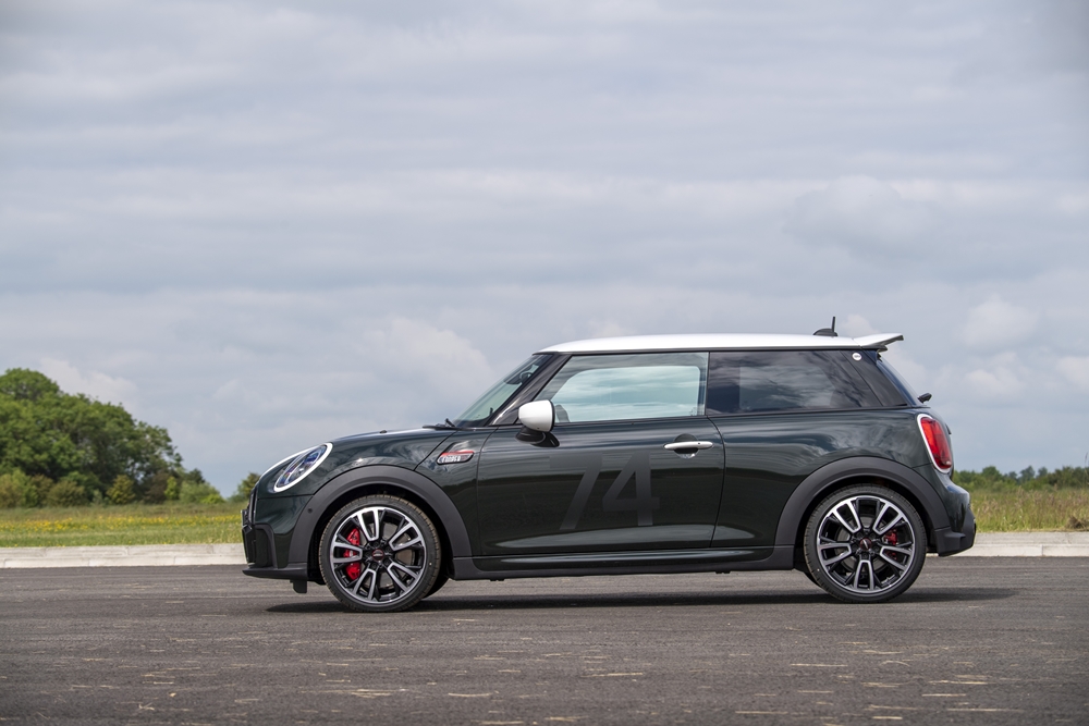MINI Cooper 60th Anniversary Edition