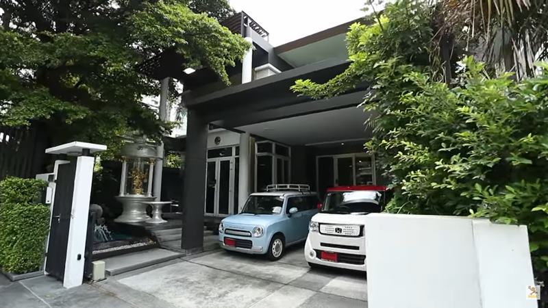 บ้านพชร์ อานนท์