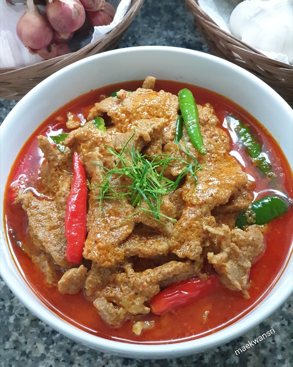 พะแนงหมู