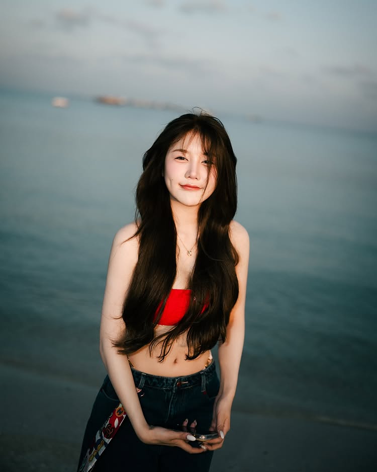เบนซ์ ขวัญข้าว