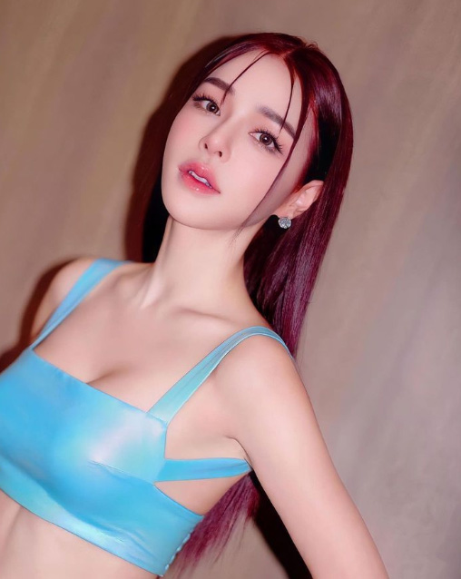 แอร์ ภัณฑิลา ชุดว่ายน้ำ