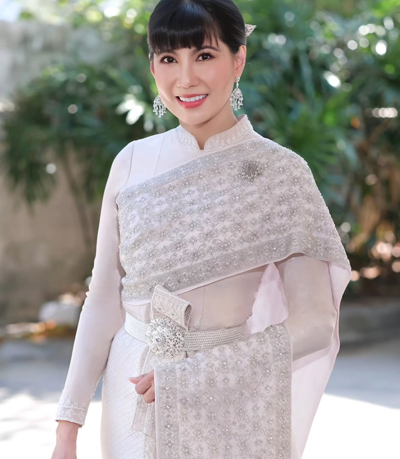 ภาพล่าสุด แก้ว อภิรดี สวยไม่สร่างในวัย 59