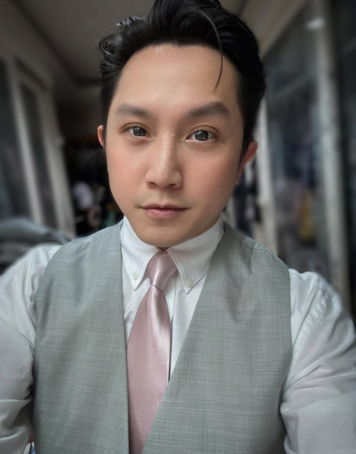 ประวัติ อั้ม อิราวัต นายแพทย์หนุ่ม อดีตนักร้องค่ายดัง