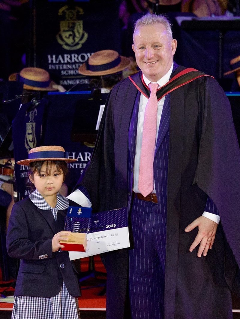 เป้ย ปานวาด เผยโมเมนต์อบอุ่น ป๊อป นิธิ มารวมตัว ร่วมยินดีความสำเร็จของ น้องปาลิน