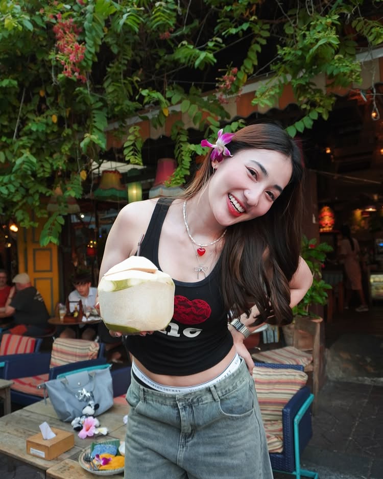 โบว์ กัญญารัตน์ นางฟ้าลูกยางแชมป์ไทยลีก ดีกรีทีมชาติไทย