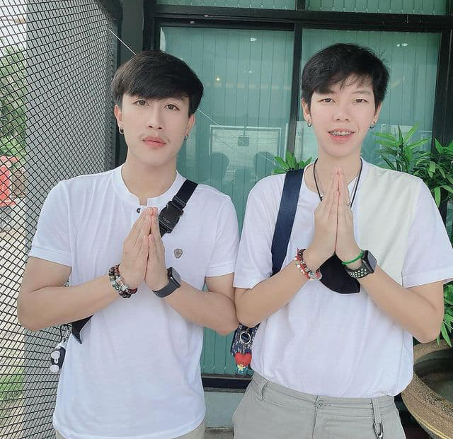 นักร้องลูกทุ่งชาย