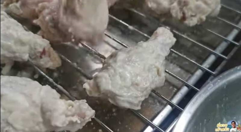 วิธีคลุกแป้งไก่ทอด
