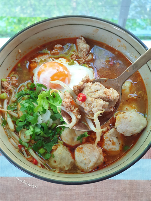 เกาเหลาต้มยำหมูสับ