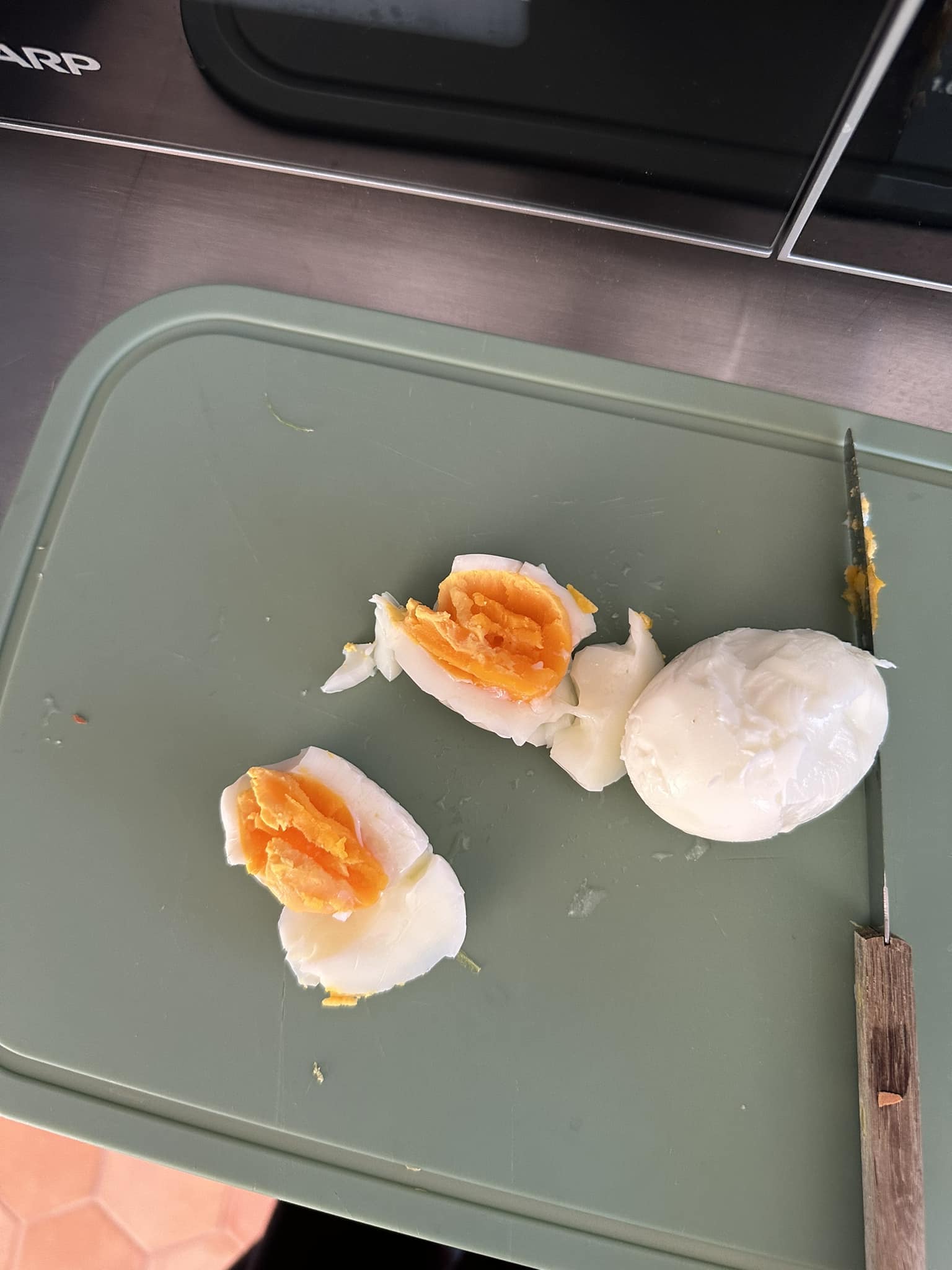 ไข่ใหม่