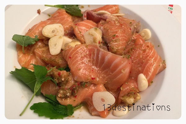 สูตรยำแซลมอนดิบ