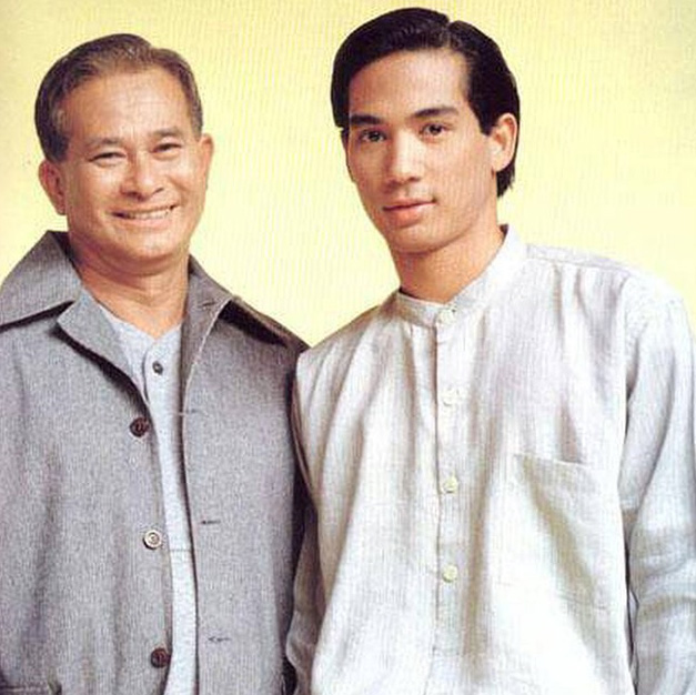 ตุ้ย ธีรภัทร์ พัฒนาการความหล่อ