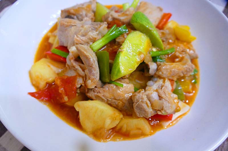 ผัดเปรี้ยวหวานซี่โครงหมู