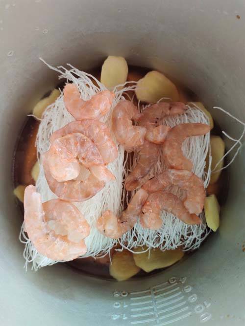 กุ้งอบวุ้นเส้น