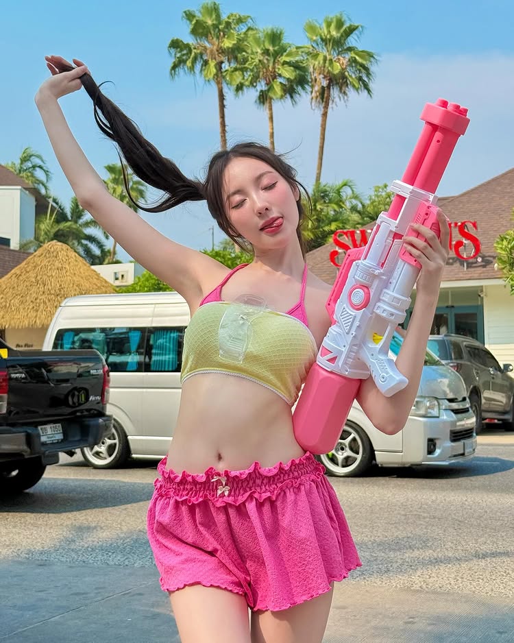 พิมพ์ กรกนก