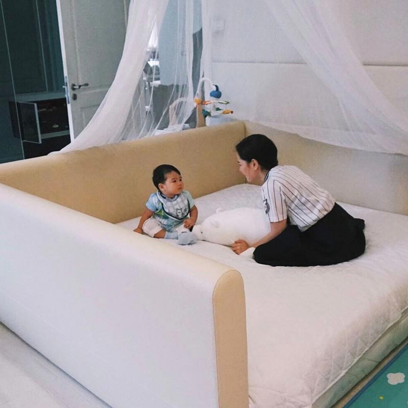 บ้าน ลีเดีย แมทธิว