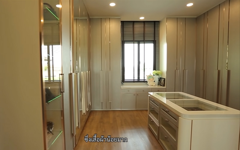 บ้าน ชมพู่ ก่อนบ่าย