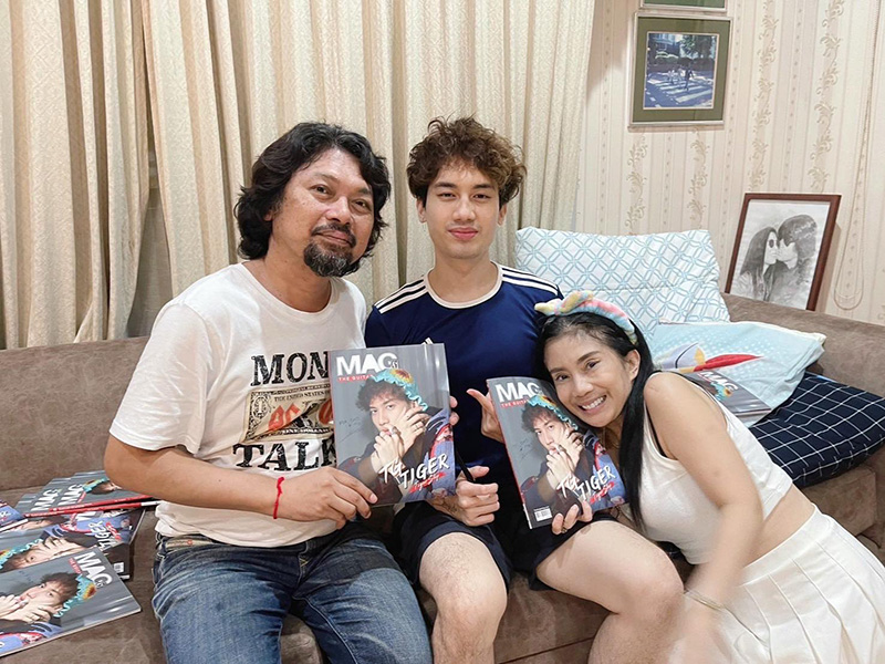 เสก โลโซ เพิ่งเซ็นเช็คให้ลูก 4 ล้าน