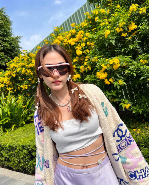 ภาพจาก : Instagram chomismaterialgirl