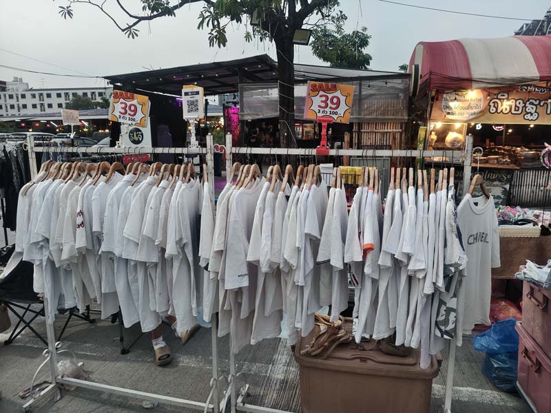 ตลาดต้นไทร แบริ่ง Tonsai Marke