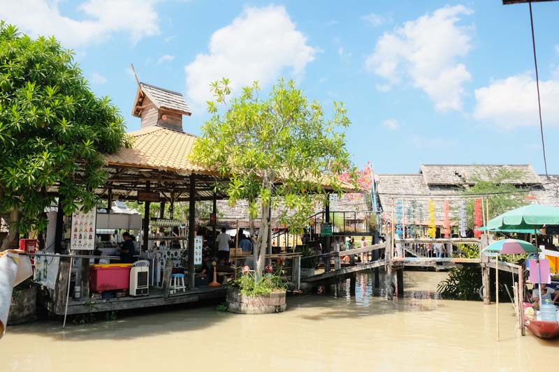 ตลาดน้ำ 4 ภาค พัทยา