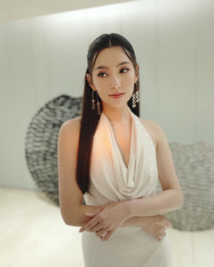 เบลล่า พา วิล ชวิณ เล่นกับหลาน ชอตนี้ทำยิ้มตาม