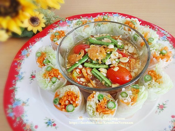 ส้มตำไทยหลอด