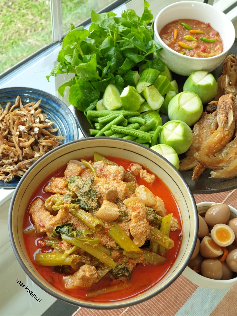 แกงเผ็ดผักบุ้ง