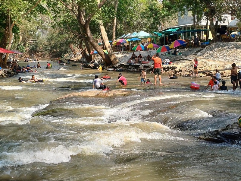 น้ำตกวังเณร โคราช
