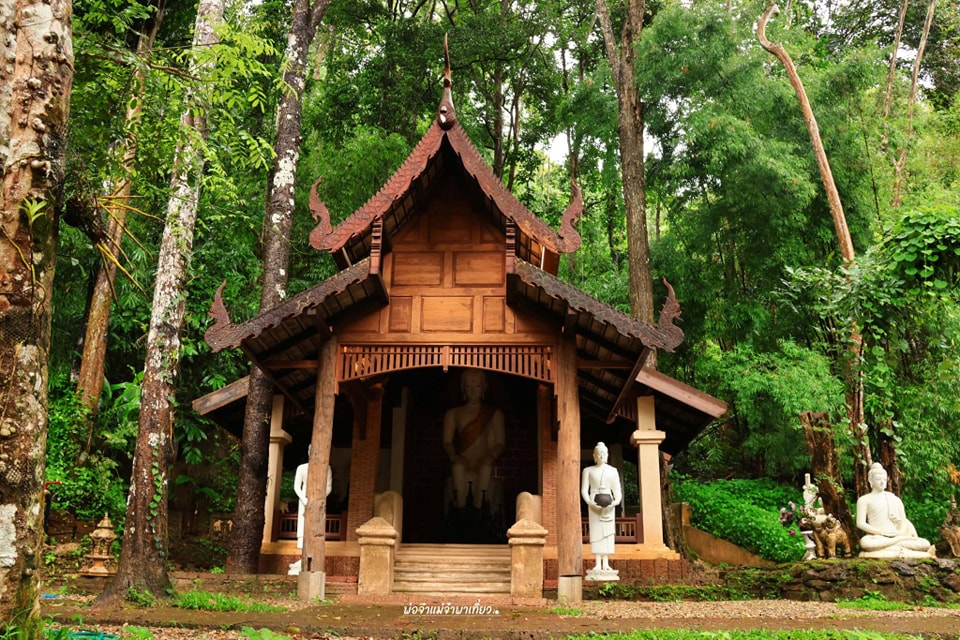 วัดผาลาด