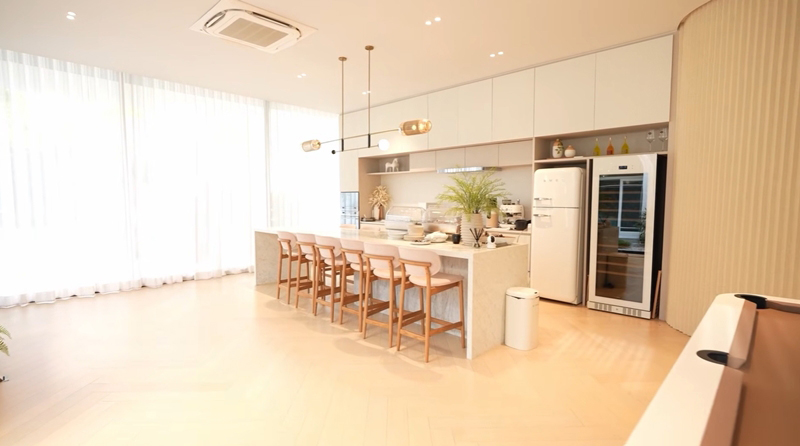 บ้าน เนย โชติกา โซนโอมากาเสะ