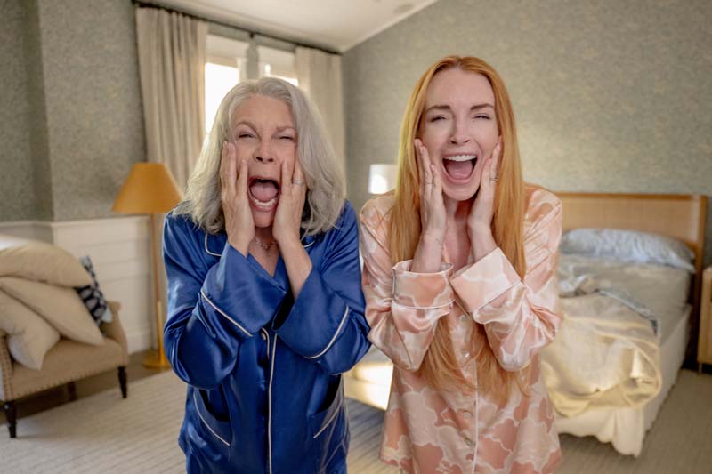 Jamie Lee Curtis และ Lindsay Lohan ใน Freakier Friday