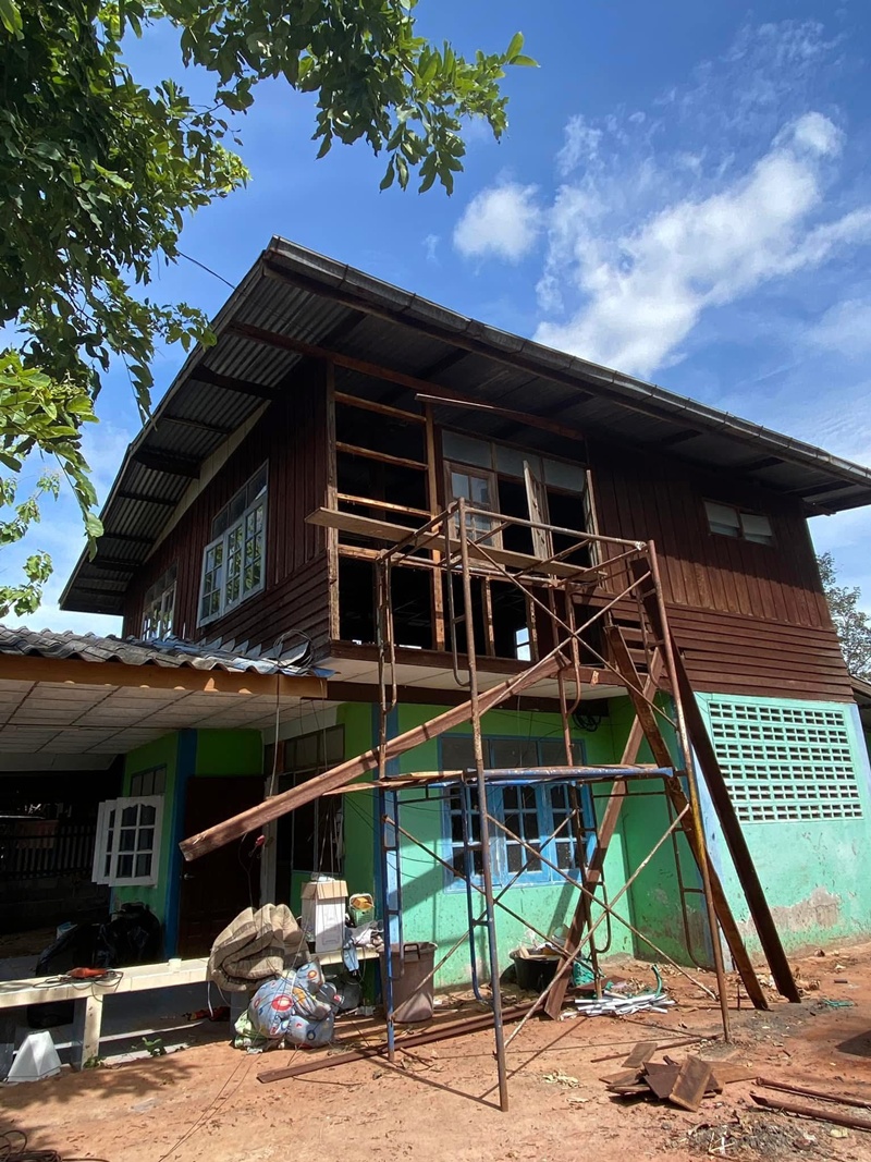 รื้อบ้านเก่า