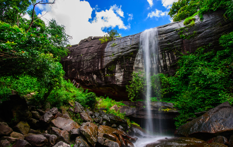 วนอุทยานน้ำตกผาหลวง เปิดท่องเที่ยว 2568 น้ำตกผาหลวง