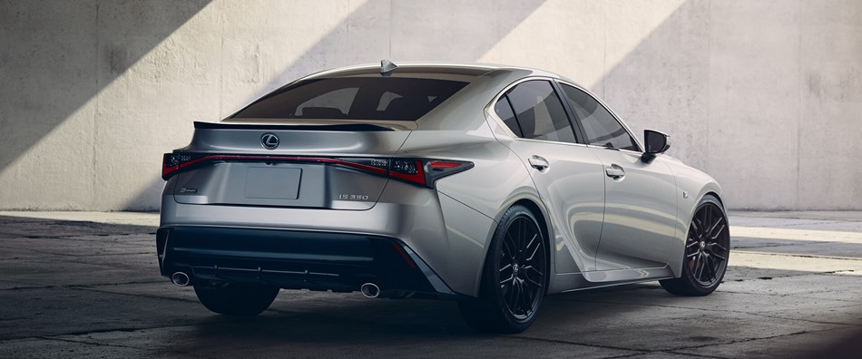 Lexus IS 2022