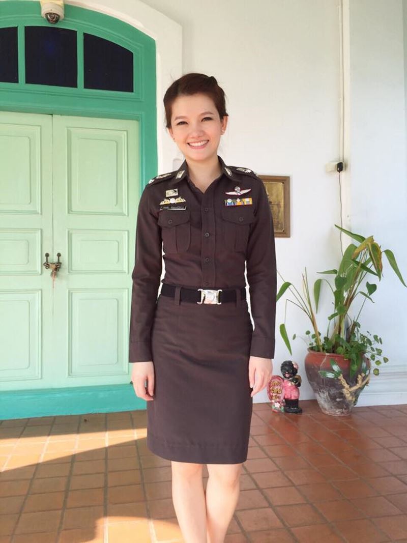 เปิดประวัติ หมอแอร์ อัญชุลี หมอตำรวจคนดัง